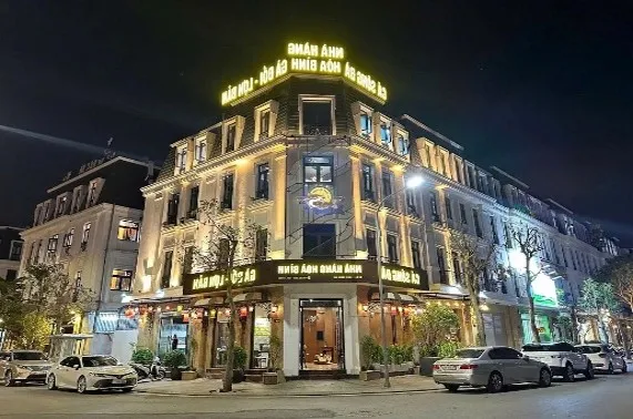 Nhà hàng cá Hòa Bình – Bữa tối chuyên món cá tại Hoàng Huy Mall